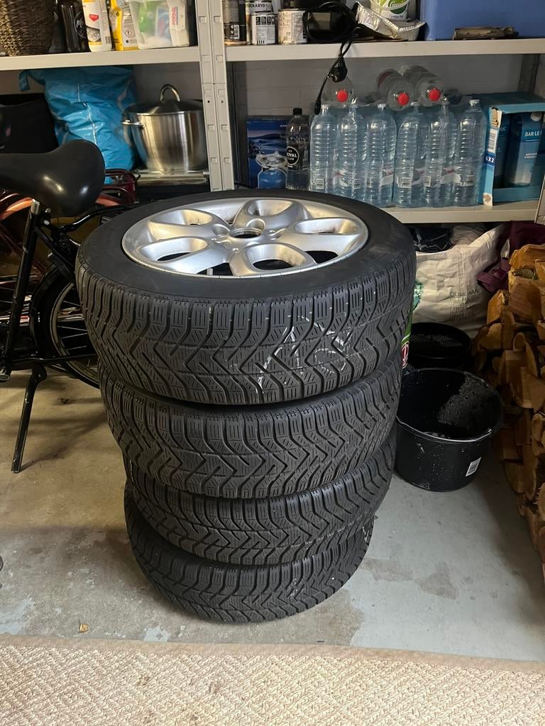 Pirelli Snowcontrol Winterbanden met originele velgen Mini, Auto-onderdelen, Banden en Velgen, Ophalen, Gebruikt, 16 inch, Banden en Velgen