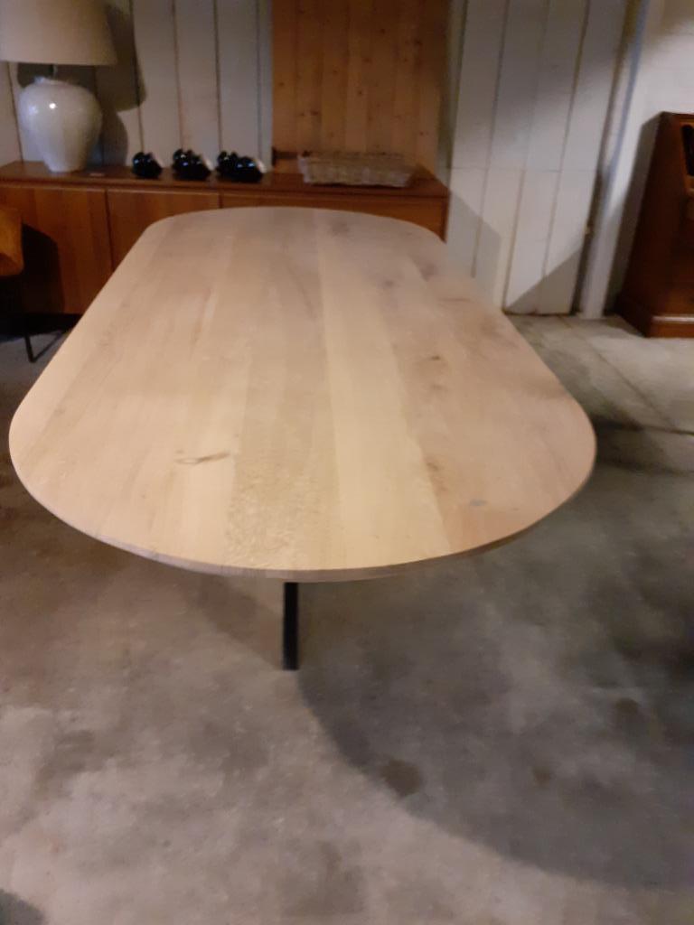 Massief eiken tafel,stadion model ,verjongd .NIEUW., Ophalen, 50 tot 100 cm, Vijf personen of meer, Overige vormen