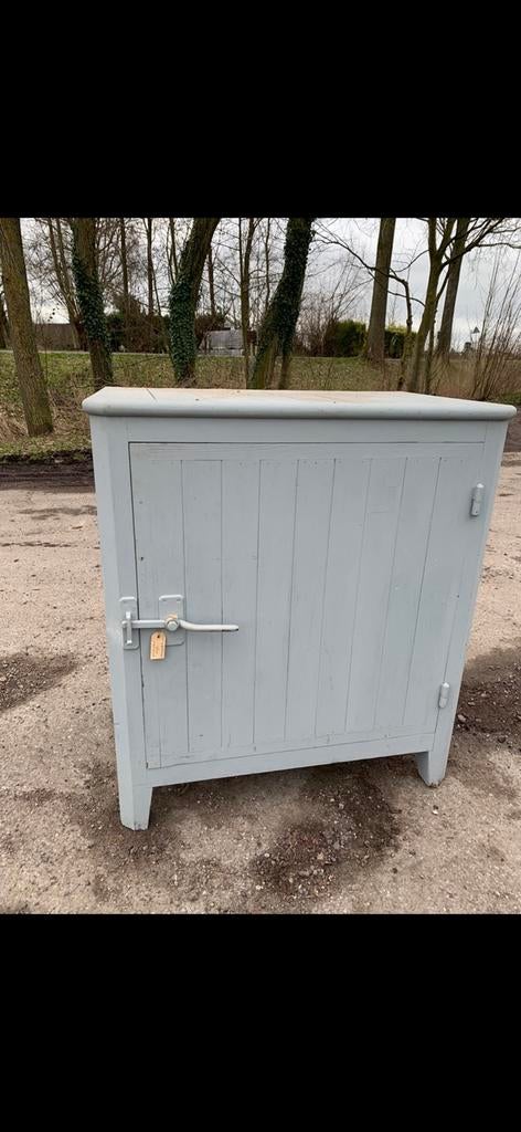 Is het geen plaatje!!  😍 antieke koelkast nu t.e.a.b, 200 liter of meer, Ophalen, Zonder vriesvak, 160 cm of meer