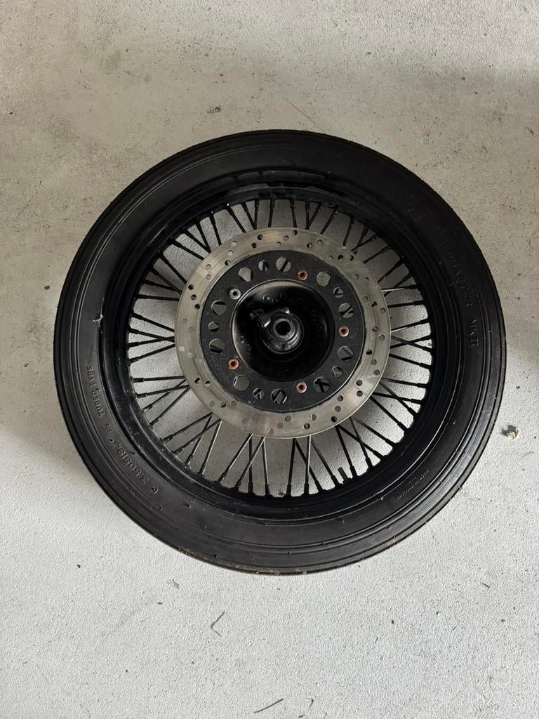 Voorwiel honda vt 600 shadow zwart velg, Motoren, Onderdelen | Honda, Ophalen