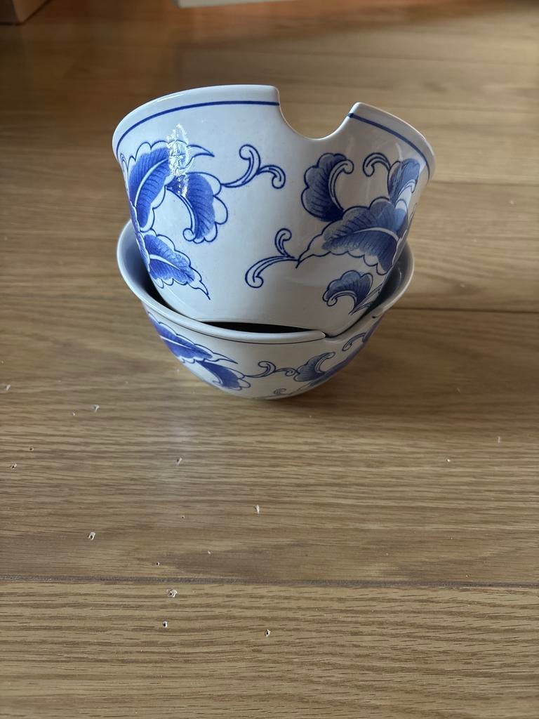 Twee leuke bakjes uit Thailand, Huis en Inrichting, Gebruikt, Keramiek, Ophalen of Verzenden, Kom(men)
