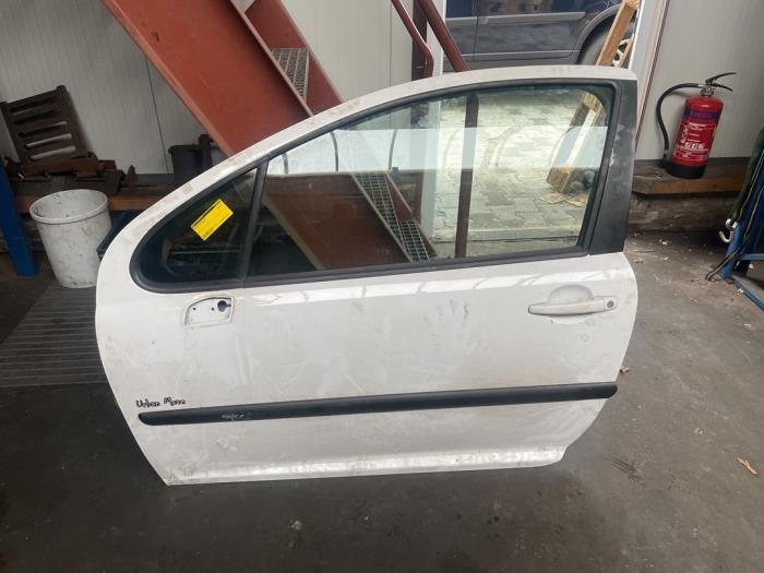 Portier 2Deurs links van een Peugeot 207 (EWP), Gebruikt, Deur, Ophalen of Verzenden, Peugeot