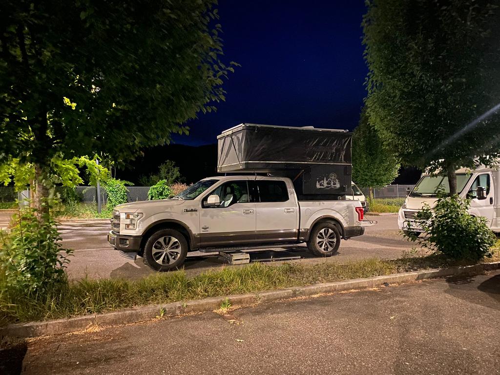 *Te huur* afzetunit / camperunit voor pickup, Caravans en Kamperen, Verhuur