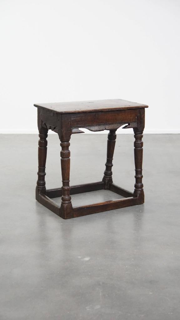 Antieke Engelse eikenhouten joint stool/ kruk uit 17e eeuw, Antiek en Kunst, Antiek | Meubels | Stoelen en Banken, Ophalen