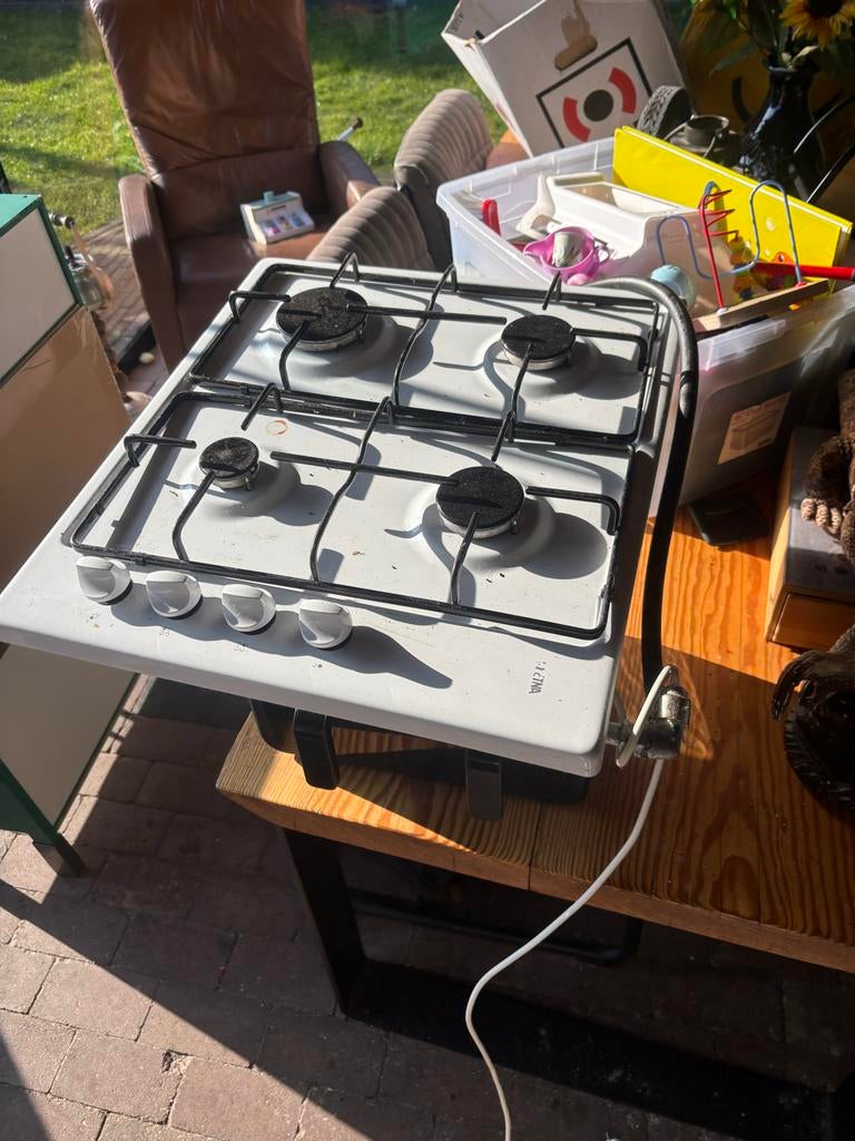 Gasfornuis met 4 pitten - Gebruikt, Witgoed en Apparatuur, Fornuizen, Gebruikt, Gas, 85 tot 90 cm, 4 kookzones