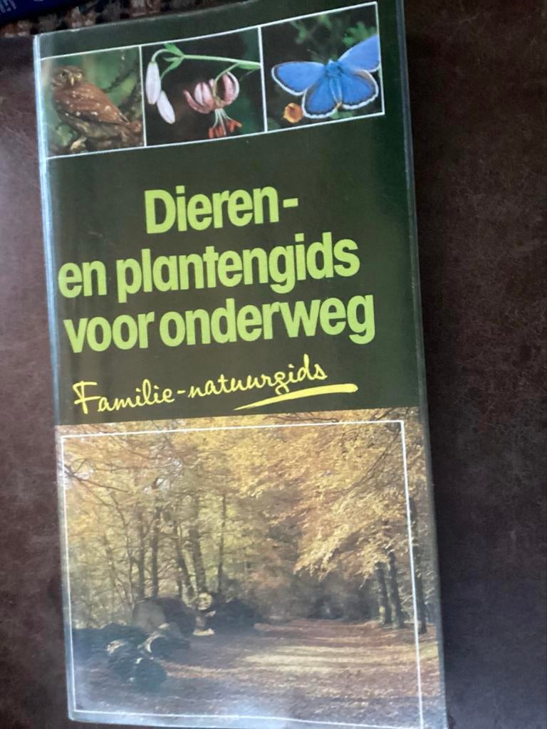Dieren- en plantengids voor onderweg, Boeken, Natuur, Ophalen of Verzenden, Gelezen, Natuur algemeen