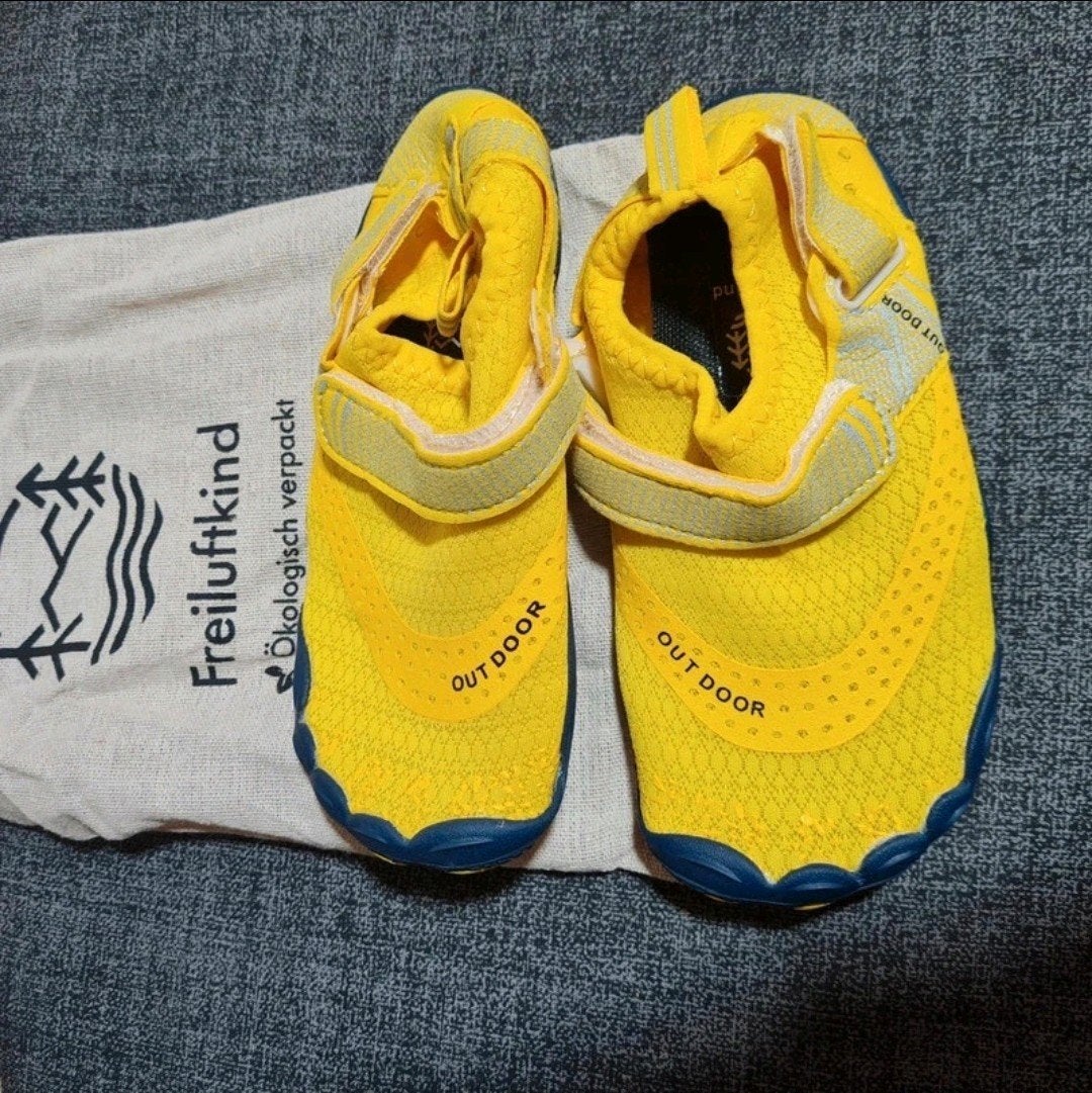 Nieuwe Freiluftkind gele waterschoenen maat 29, Meisje, Sportschoenen, Nieuw, Ophalen of Verzenden