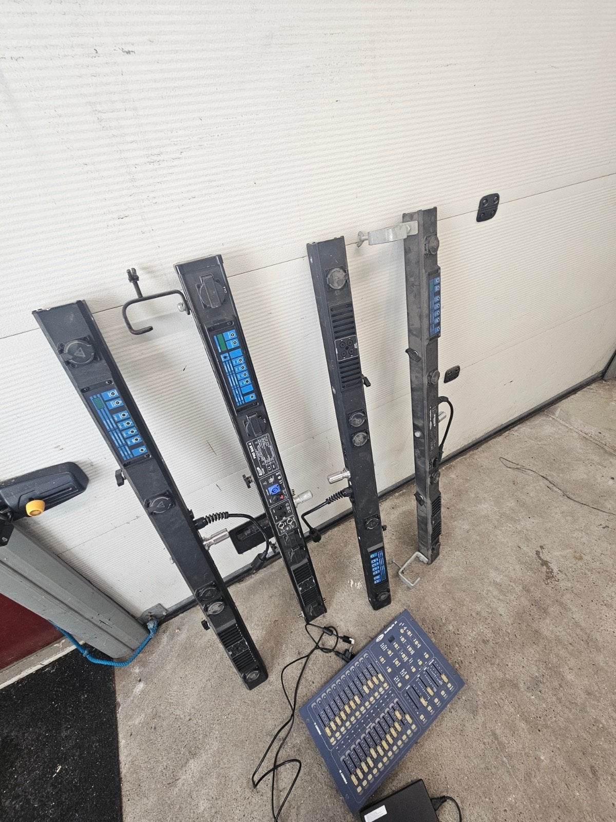 Showtec Showbars met verlichting en controller, Ophalen, Gebruikt