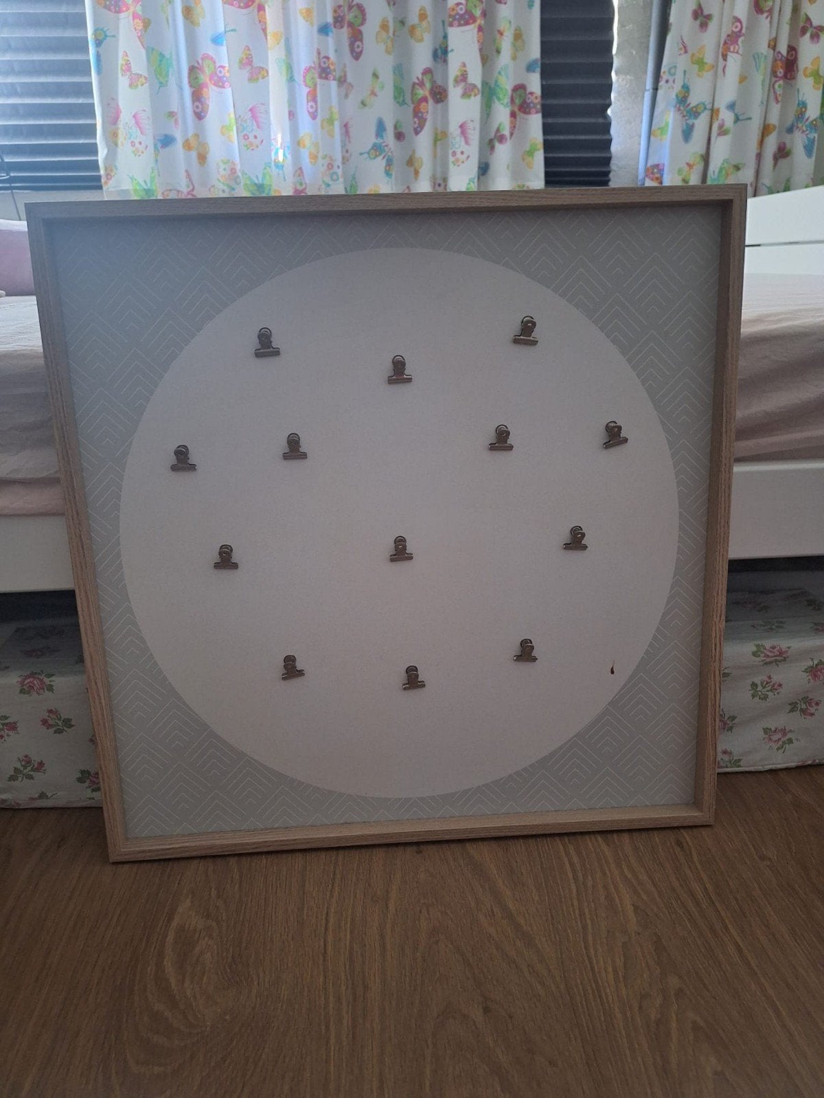 Fotolijst met clips - Hout, Grijs, Huis en Inrichting, Ophalen, Zo goed als nieuw, Hangend, Hout
