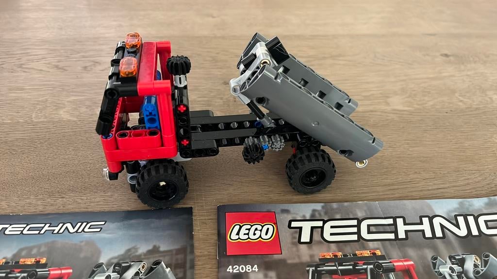 Lego technic kiepwagen nr 42084, Ophalen of Verzenden, Zo goed als nieuw