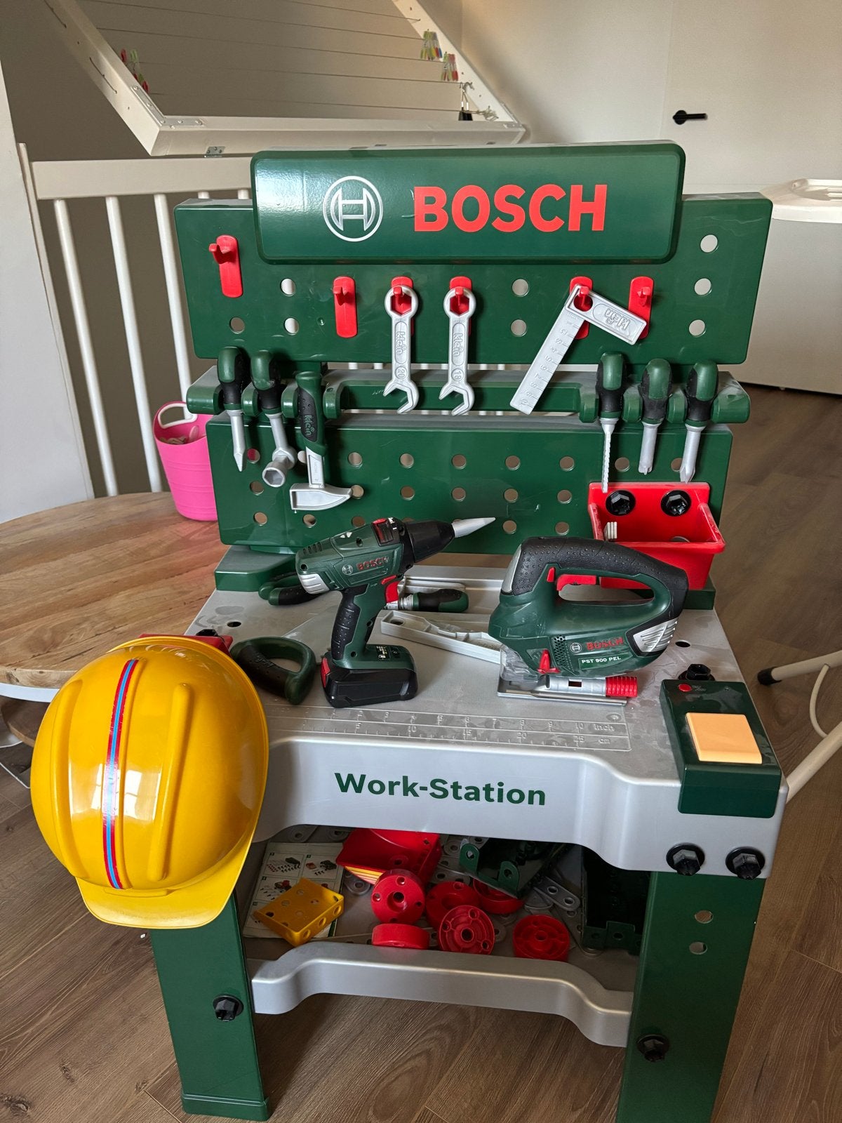 Bosch Work-Station Werkbank met geluid en accessoires, Ophalen, Gebruikt, Bouwen, Met geluid