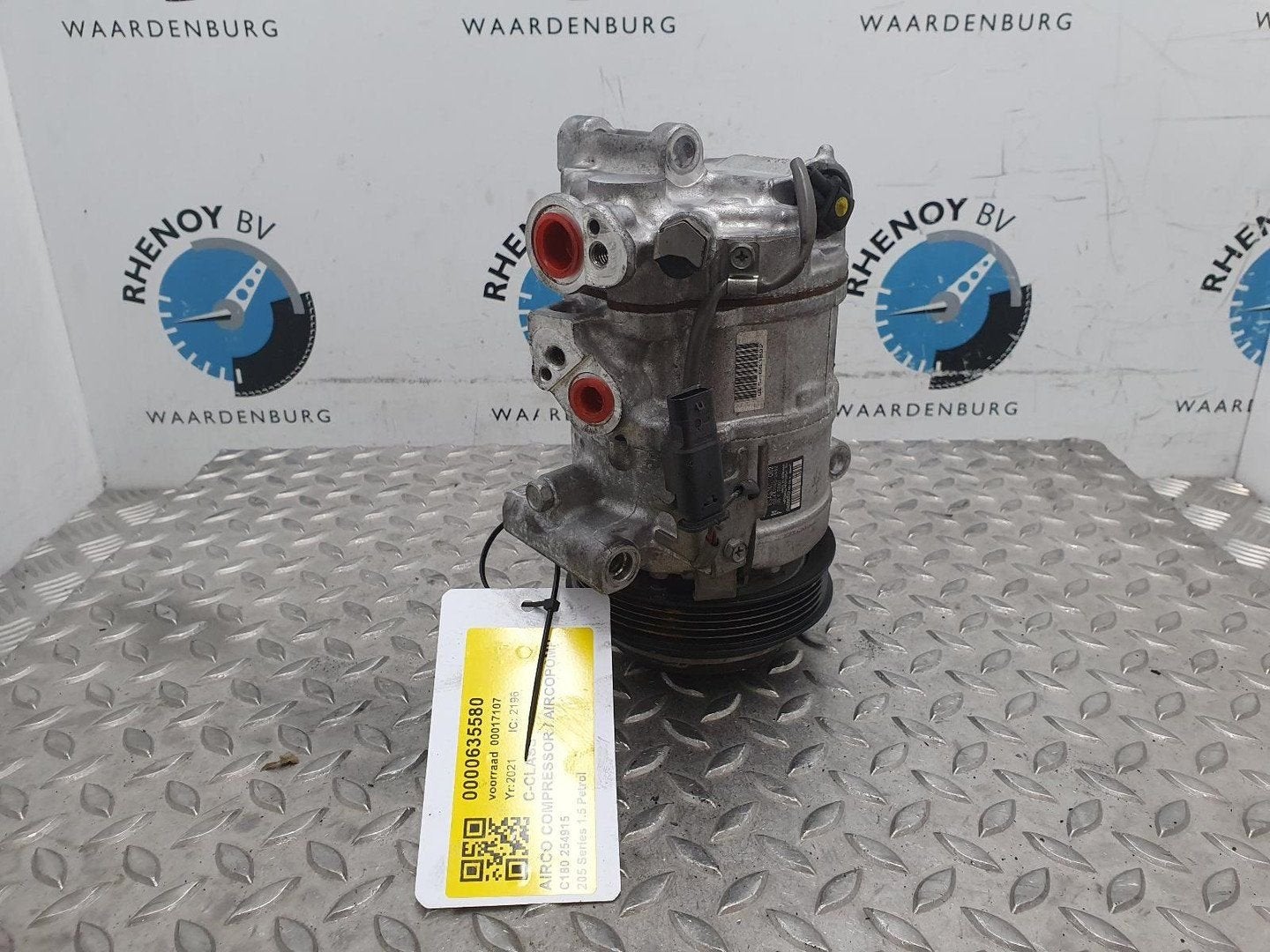 MERCEDES C-CLASS 206 C 180 AMG  AIRCO COMPRESSOR / AIRCOPOMP, Auto-onderdelen, Ophalen of Verzenden, Gebruikt, Stiba lid