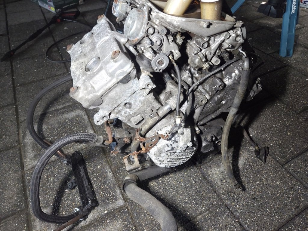 Honda VFR 750 F RC36-1 Compleet motorblok + Carberateurs, Motoren, Ophalen