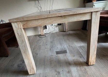 Foto 3 van Hard houten tuintafel