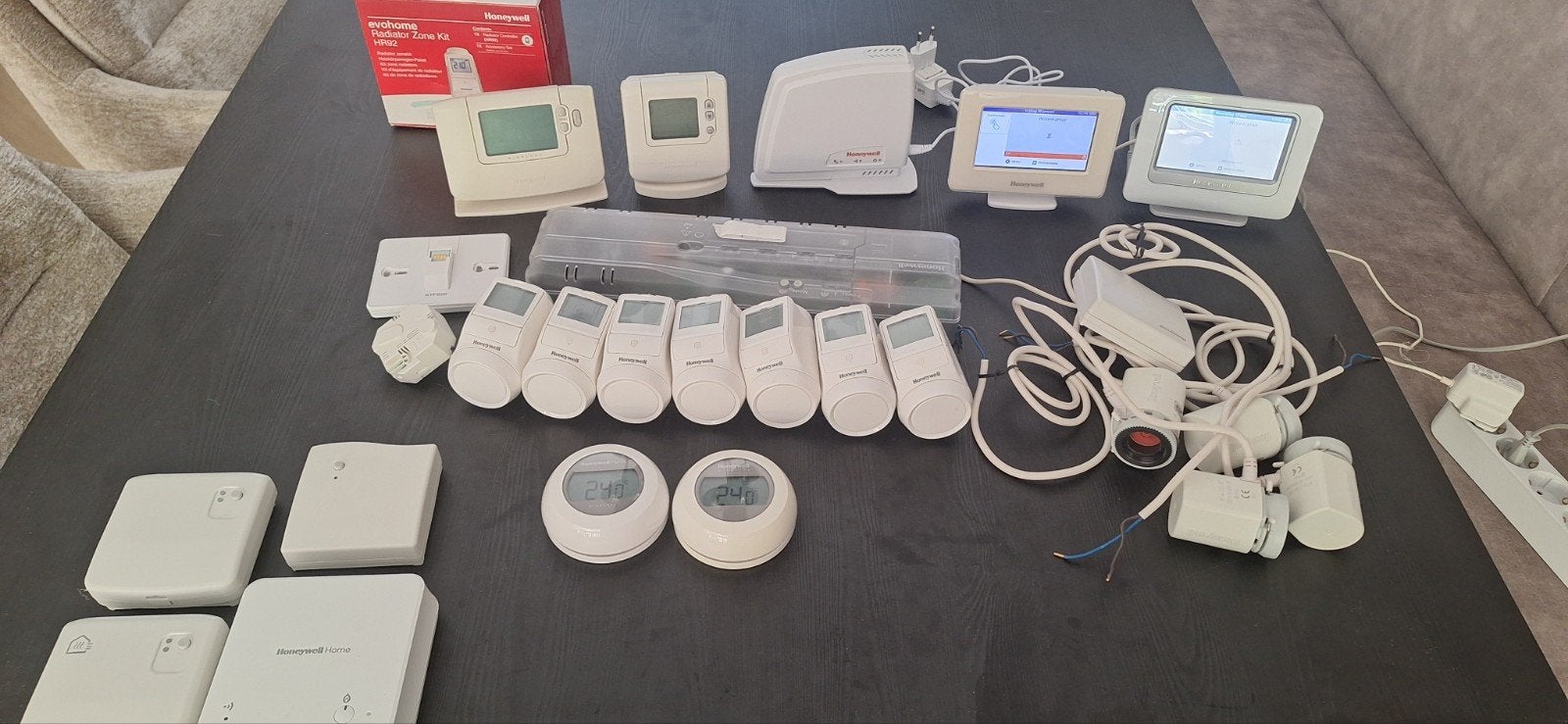 HONEYWELL EVOHOME! HR92 WIFI THERMOSTAAT HCE80 ROUND ETC ETC, Thermostaat, Minder dan 30 cm, Minder dan 60 cm, Ophalen of Verzenden