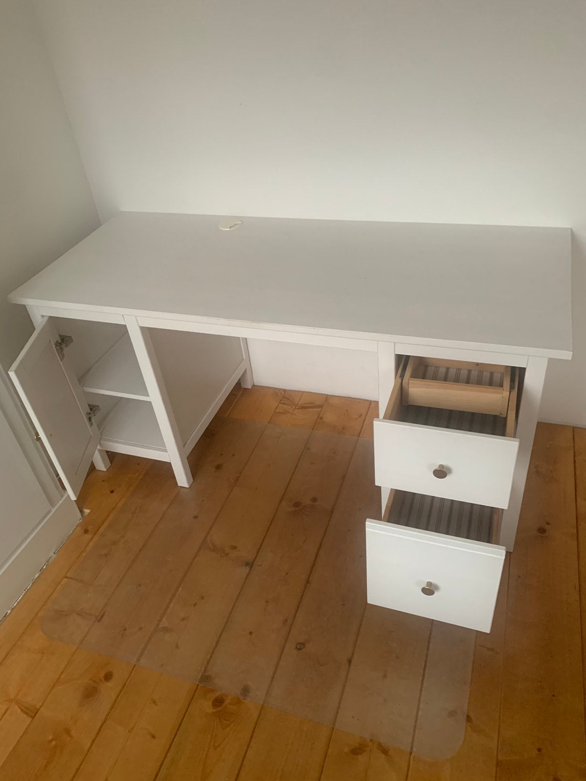 Sfeervol Ikea bureau, Huis en Inrichting, Ophalen, 155 cm, Zo goed als nieuw, IKEA