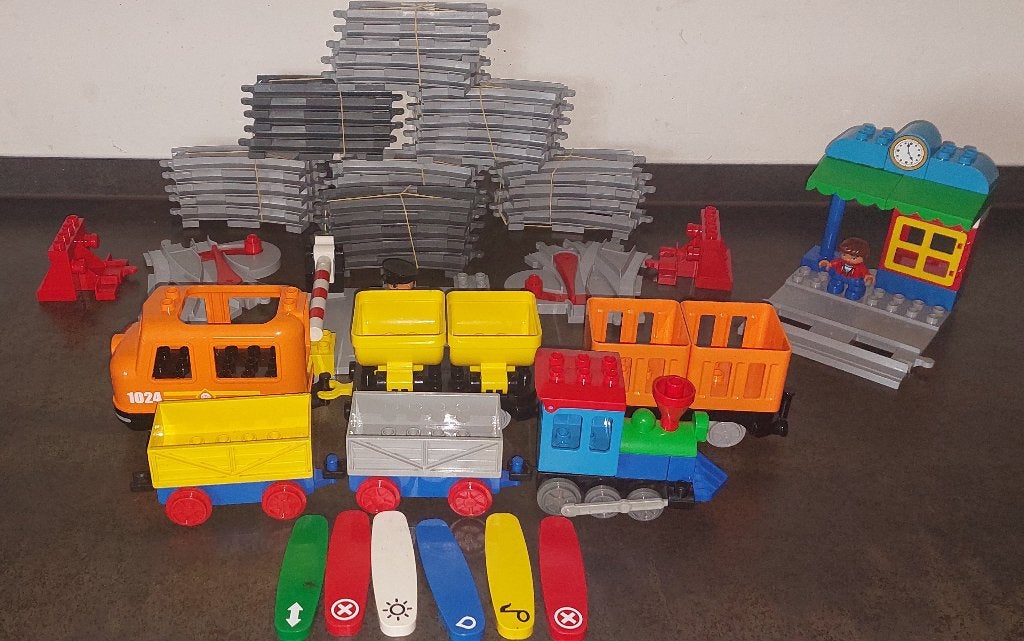 duplo trein oranje werkt op app. (nr 28), Kinderen en Baby's, Speelgoed | Duplo en Lego, Ophalen of Verzenden, Gebruikt, Duplo