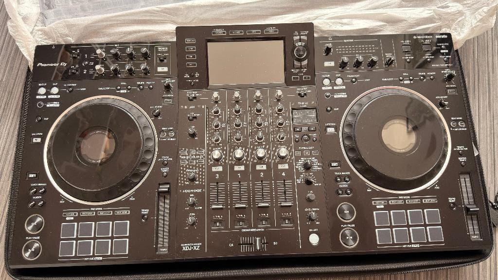 Pioneer XDJ-XZ 4-kanaals professioneel alles-in-één-dj-sys, Ophalen, Zo goed als nieuw, Dj-set, Pioneer