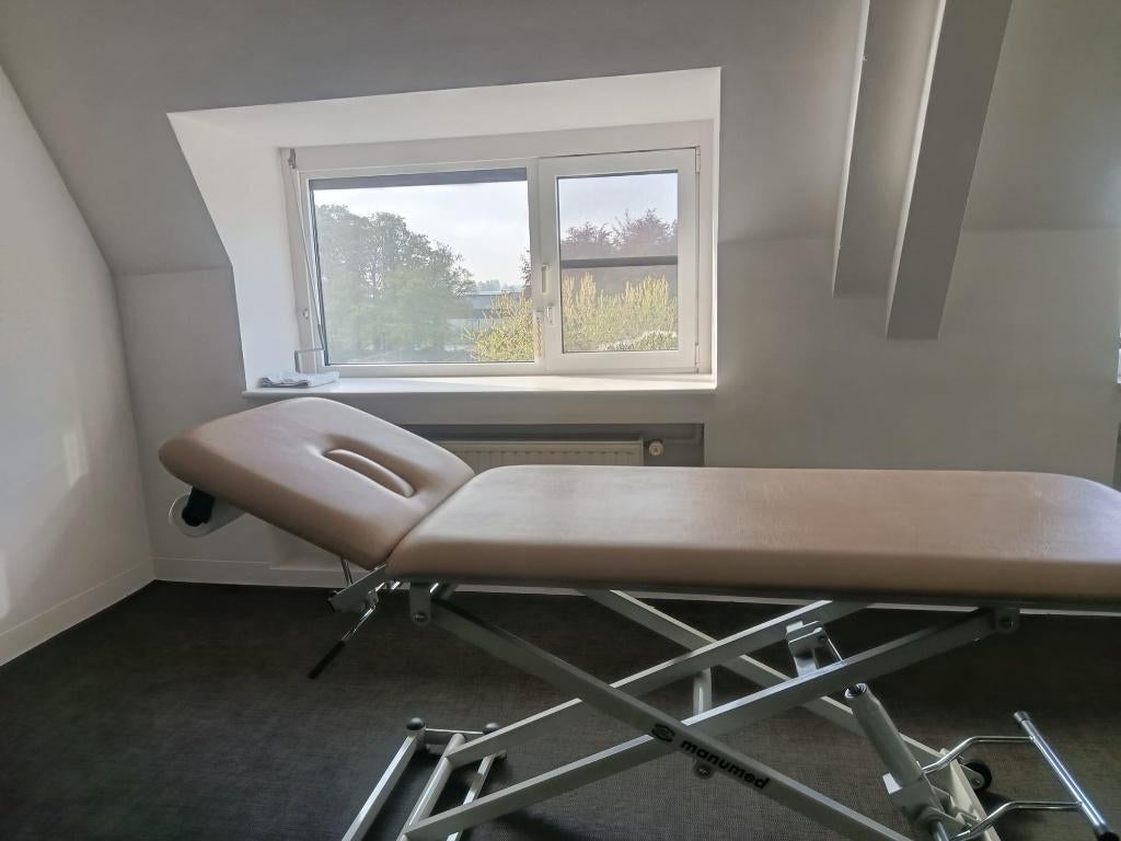 behandeltafel, Sport en Fitness, Ophalen, Zo goed als nieuw, Massagetafel