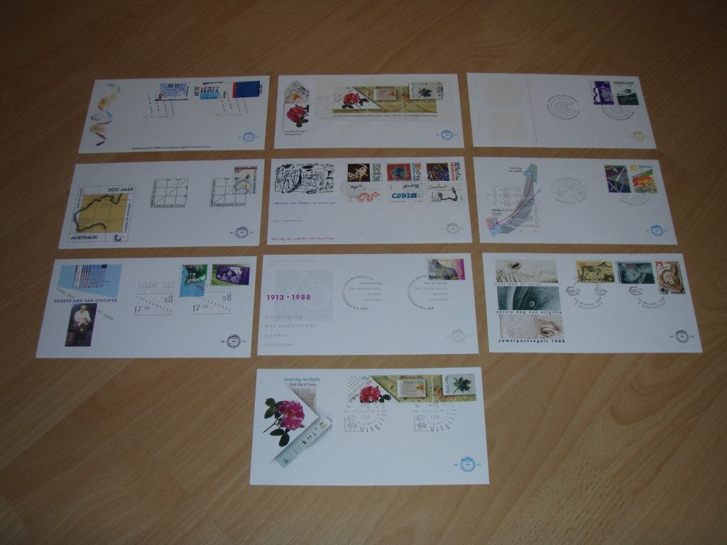 Te koop aangeboden jaargang eerstedagenveloppen 1988., Ophalen of Verzenden, Onbeschreven, Nederland