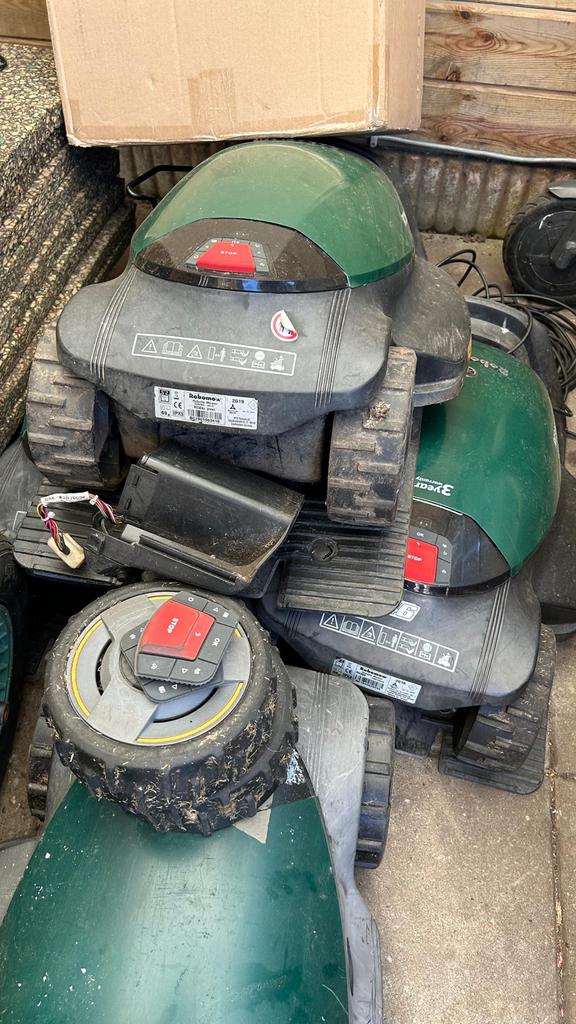 5X robomow voor de hobby, Ophalen of Verzenden, Gebruikt, 20 tot 25 cm, Bestuurbaar via app