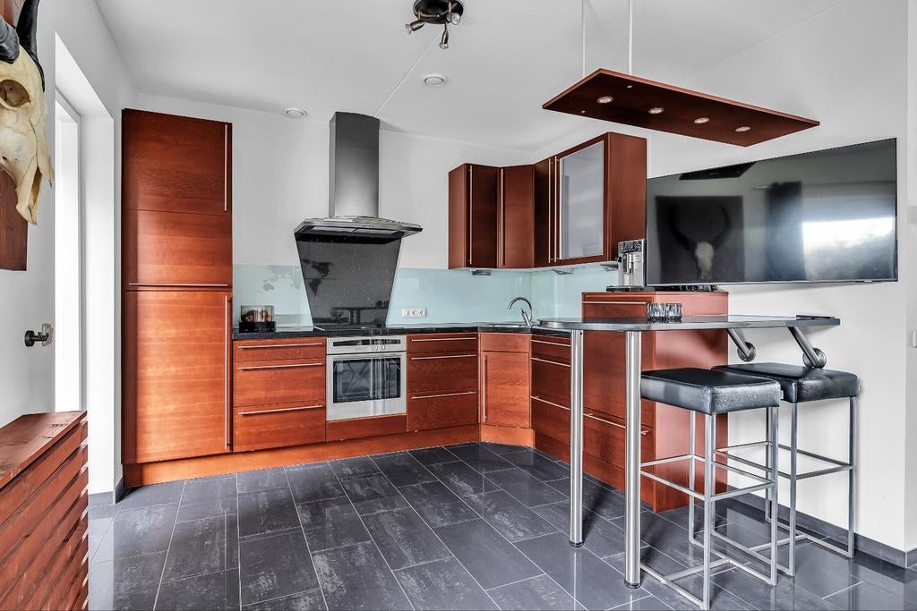 Nette keuken met eetbarretje, Ophalen, Gebruikt, Bruin, Hoekkeuken