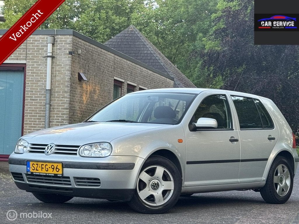 Volkswagen Golf 1.6 Highline|AUTOMAAT|NAP|NWE APK|5DRS|, 101 pk, 4 cilinders, 49 €/maand, Zilver of Grijs