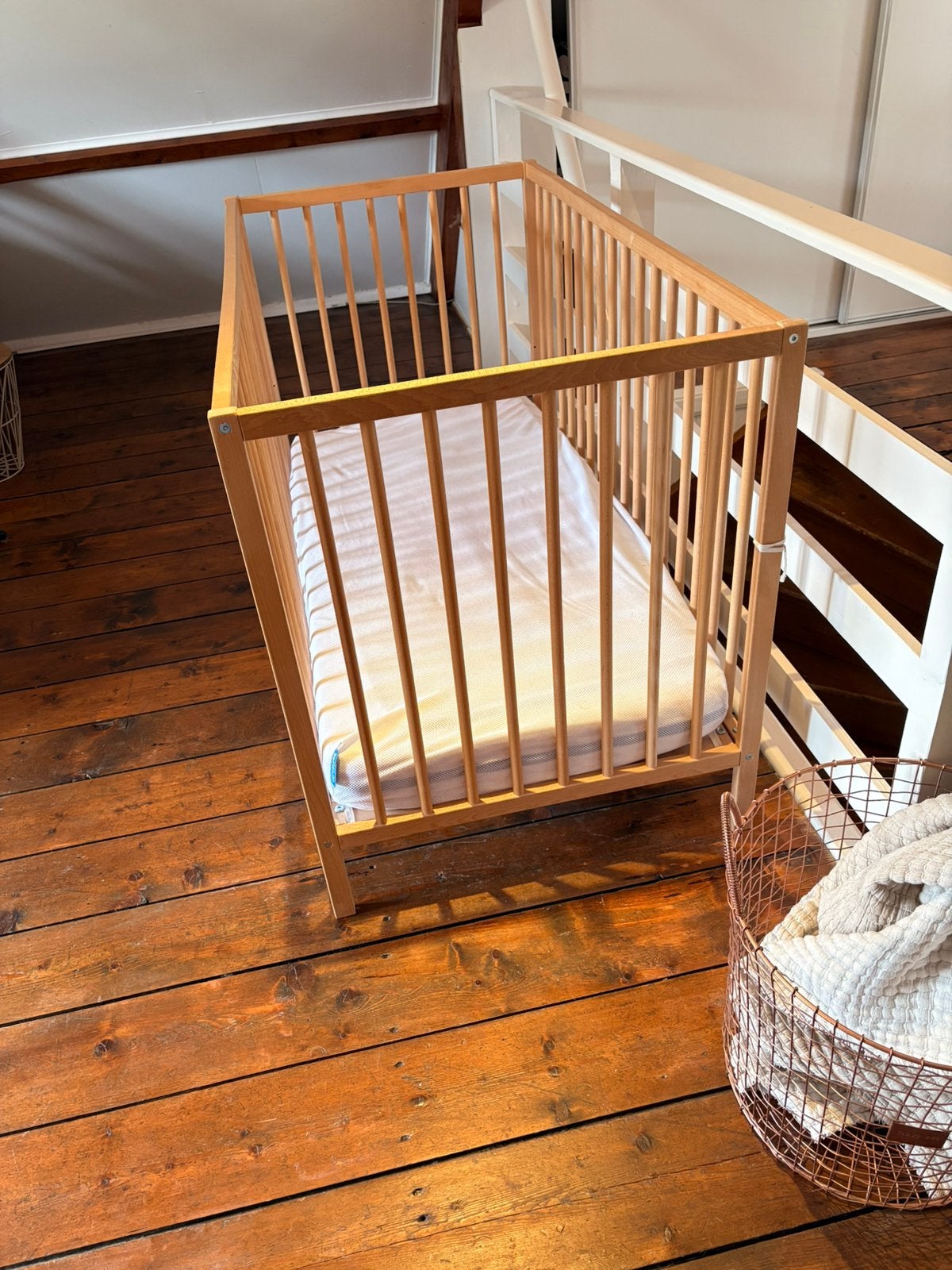 Ledikant IKEA Sniglar incl matras Aerosleep, Kinderen en Baby's, Babywiegjes en Ledikanten, Ophalen, Gebruikt, Ledikant