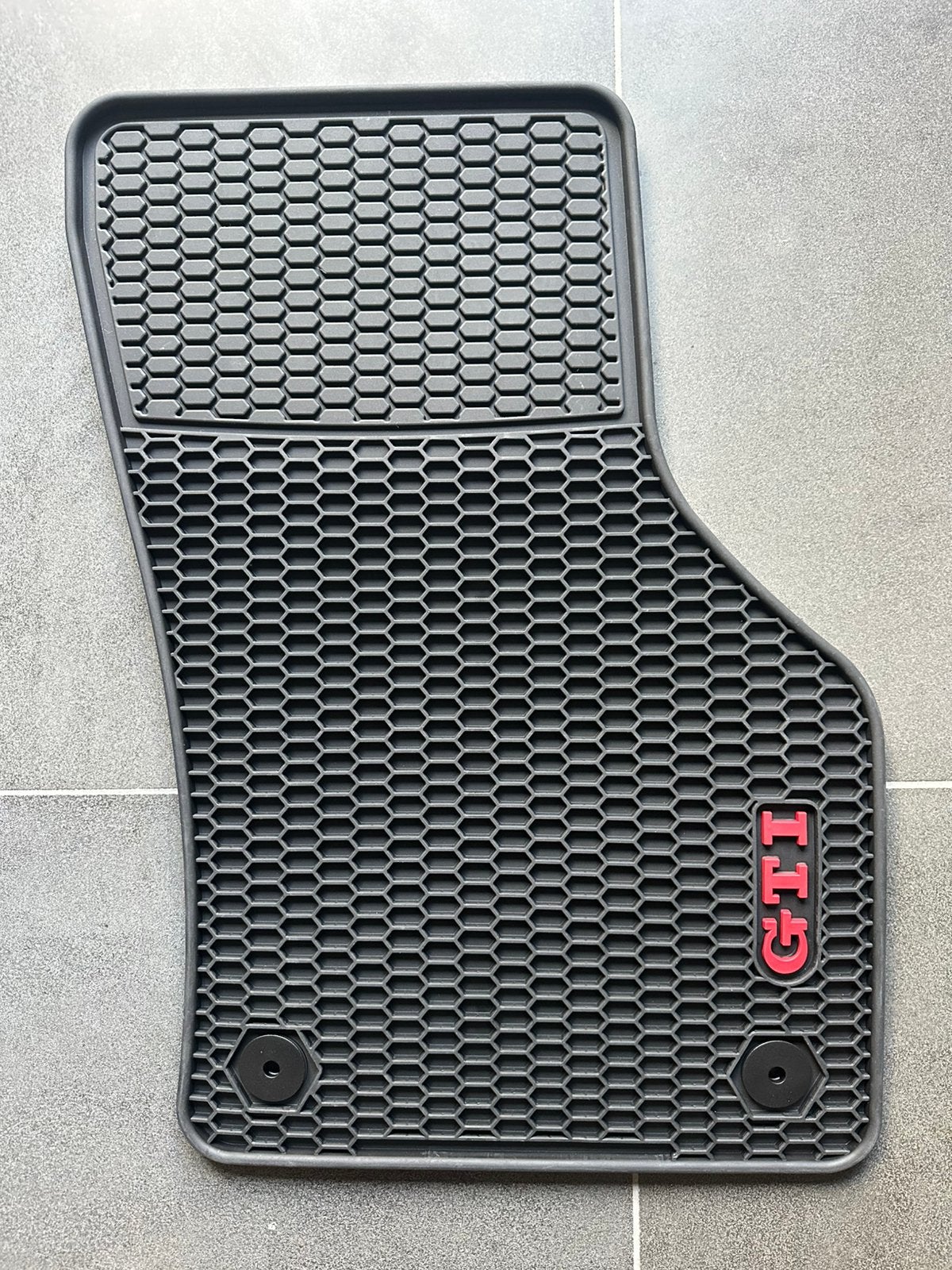 Ongebruikte rubberen mattenset Golf 8 GTi, Ophalen, Zo goed als nieuw