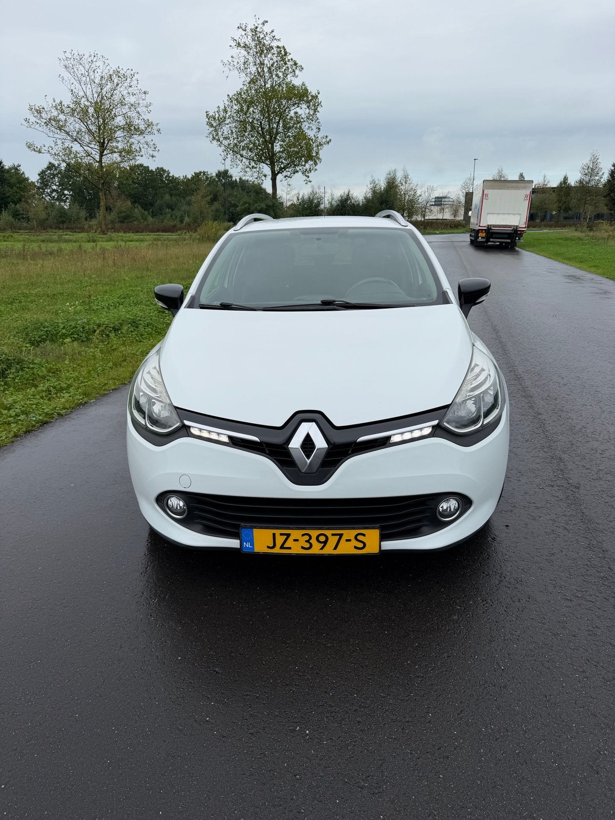 Renault Clio station 0.9 TCe Limited|ECO - APK - Familieauto, Auto's, Voorwielaandrijving, 898 cc, Stof, 580 kg