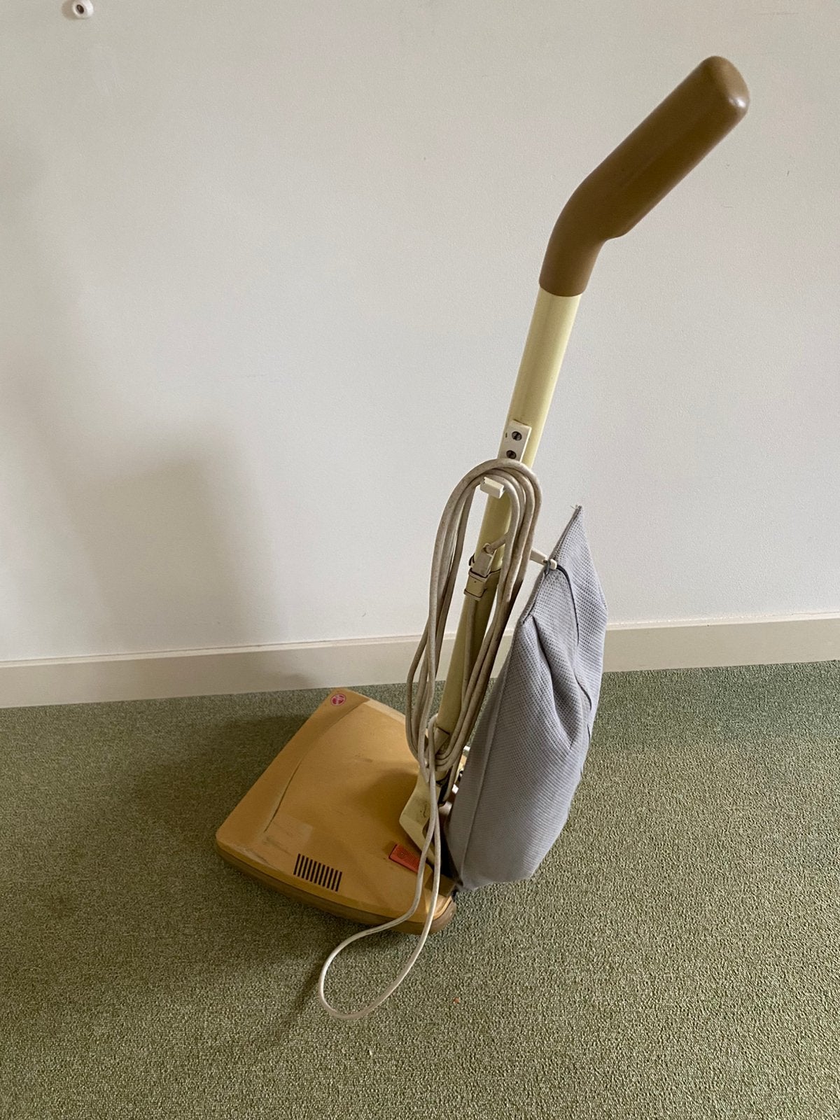Hoover, Vintage stofzuiger, Witgoed en Apparatuur, Stofzuigers, Overige merken, Gebruikt, Minder dan 1200 watt, Steelstofzuiger