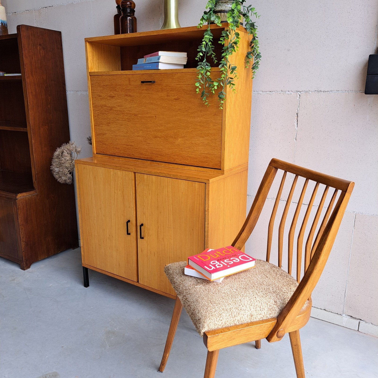 Vintage Mid-Century Eikenfineer Wandmeubel Jaren '60, Ophalen of Verzenden, Gebruikt, 25 tot 50 cm, Minder dan 150 cm