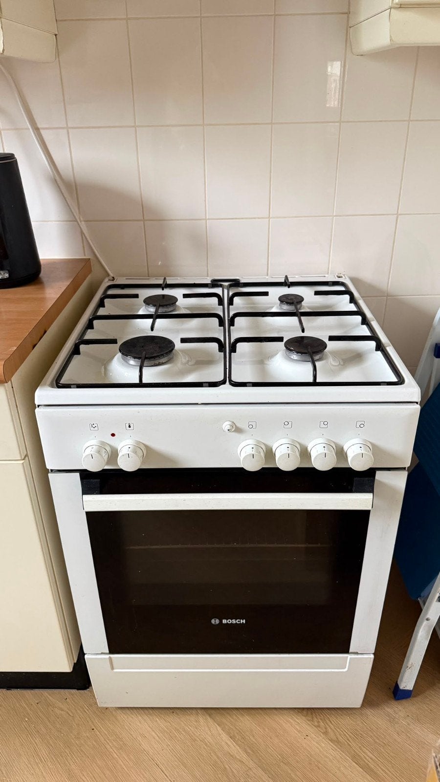 Bosch Gasfornuis met Oven - Wit, 4 Pitten, Witgoed en Apparatuur, Ophalen