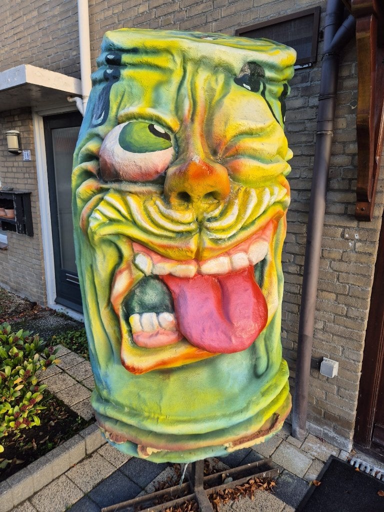 Carnavalskop, Ophalen, Zo goed als nieuw, Carnaval