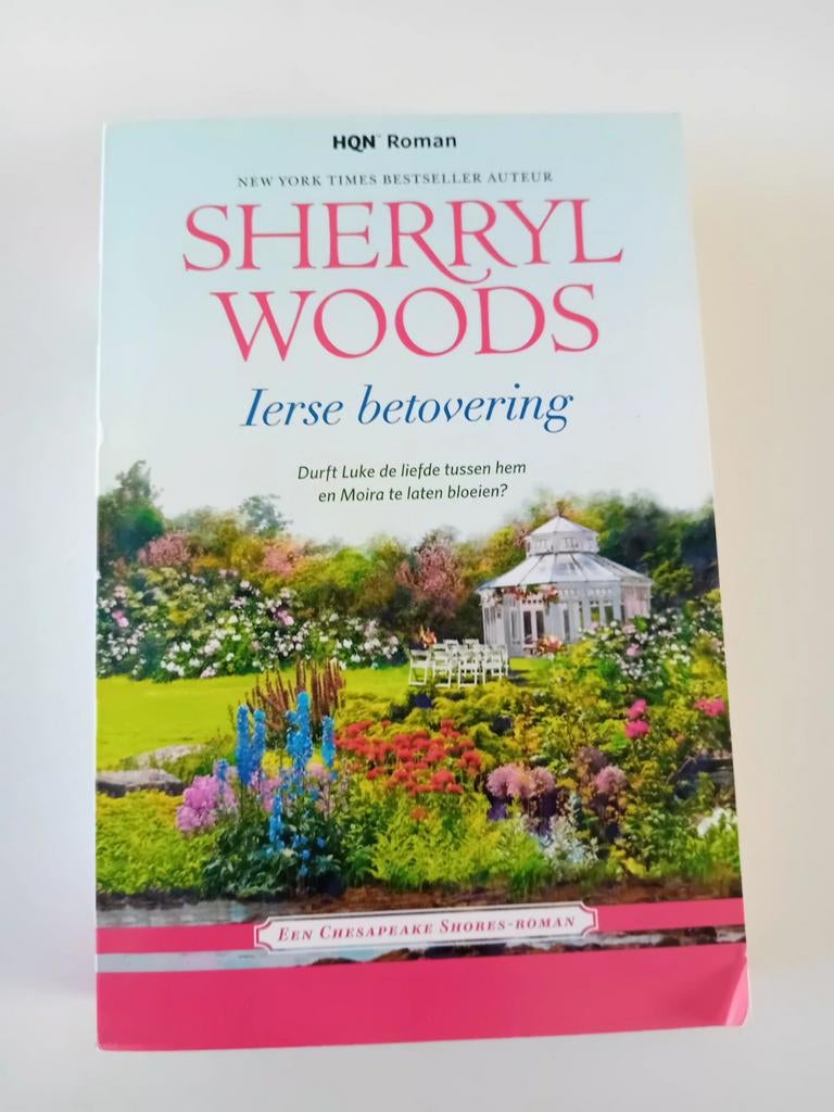 Ierse betovering - Sherryl Woods ( Chesapeake Shores), Ophalen of Verzenden, Zo goed als nieuw