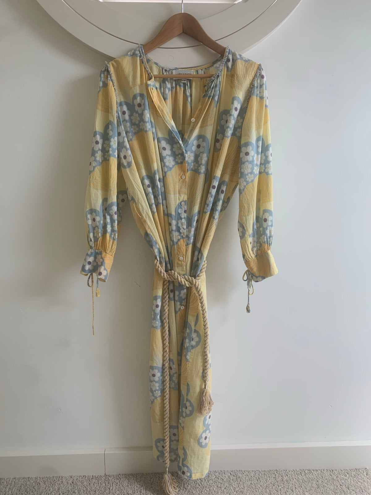 Antik Batik Maxi Jurk met Bloemenprint en Touwceintuur, Kleding | Dames, Jurken, Verzenden, Geel, Zo goed als nieuw, Maat 36 (S)