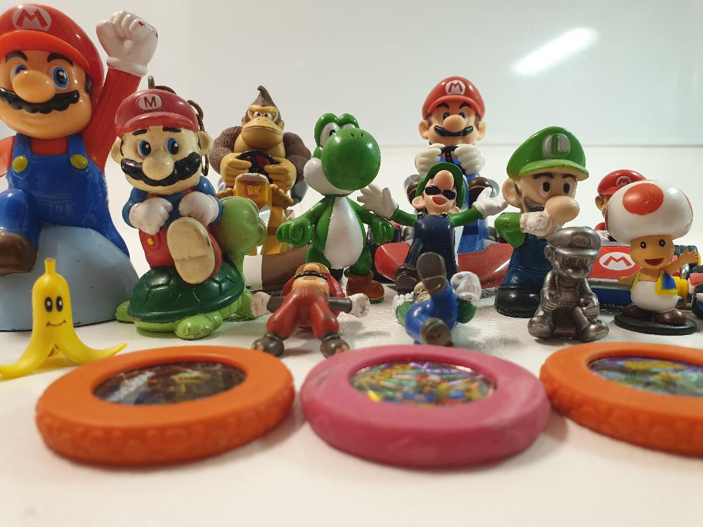 Nintendo Mario Bros Verzameling - 17 Figuren + 3 Munten, Ophalen of Verzenden, Zo goed als nieuw