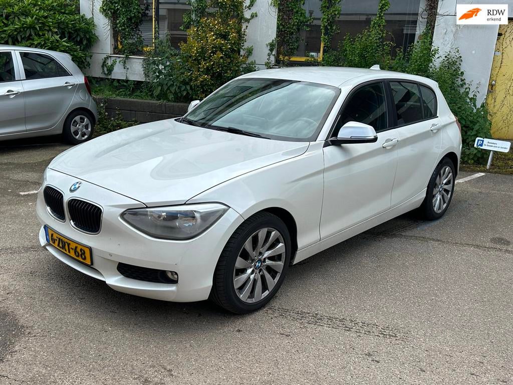 BMW 1-serie 116i Executive/ Camera, Auto's, BMW, Bedrijf, Te koop, 1-Serie, ABS, Airbags, Bi-Xenon koplampen, Bluetooth, Boordcomputer