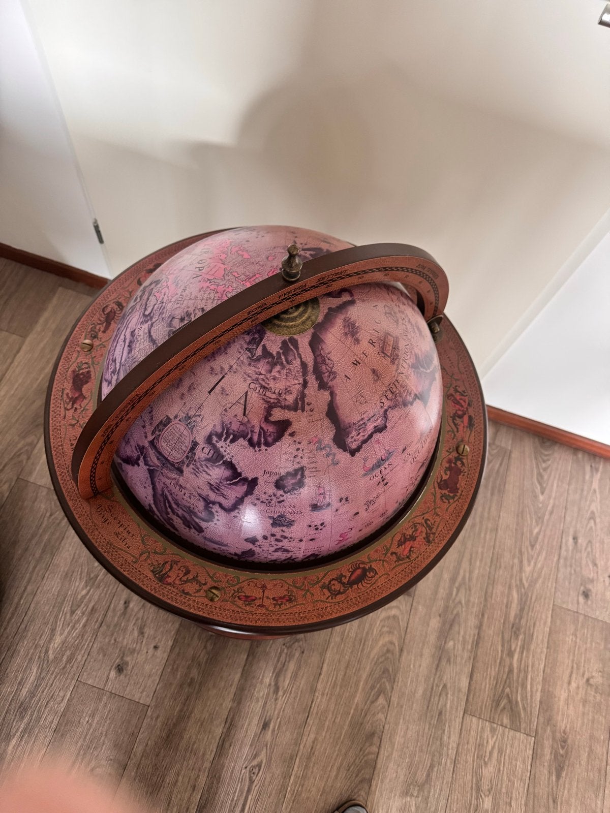 Vintage wereldbol bar op wielen, Ophalen, Gebruikt, Bruin, Vintage