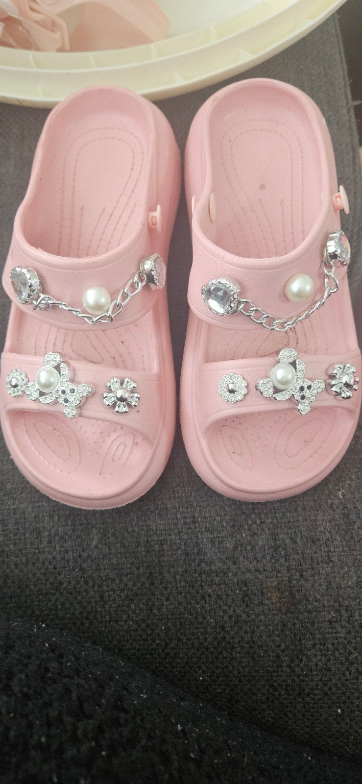 Roze kindersandalen met parels en bling, Kinderen en Baby's, Kinderkleding | Overige, Ophalen of Verzenden, Gebruikt, Onbekend