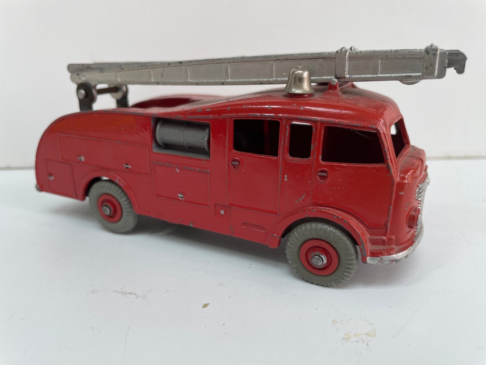 Vintage Dinky Toys Brandweerwagen - Made in England, Ophalen of Verzenden