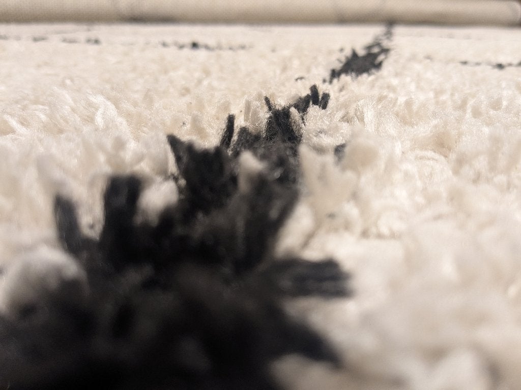 FRAAI Vloerkleed Grand Lines Crème Zwart 230x330cm, Huis en Inrichting, Stoffering | Tapijten en Kleden, Ophalen, Crème, 200 cm of meer
