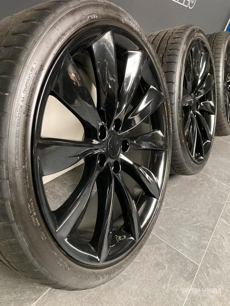 21'' originele Tesla Model S Turbine velgen + banden 5x120, Gebruikt, -, 265 mm, -