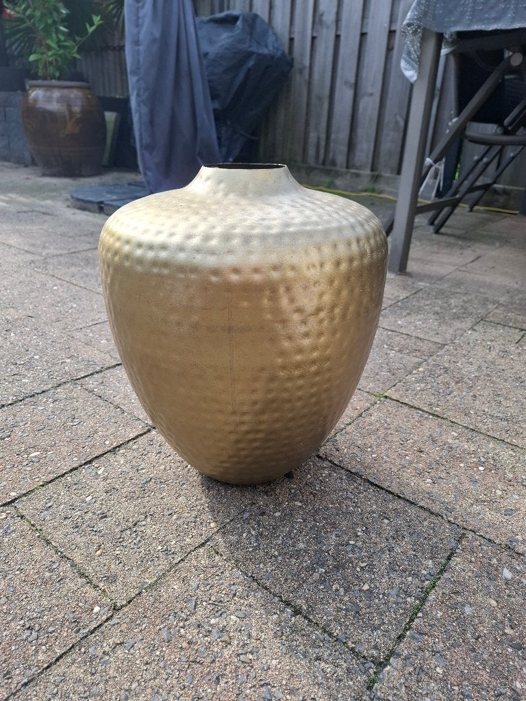 Vaas, Ophalen, Zo goed als nieuw, Goud