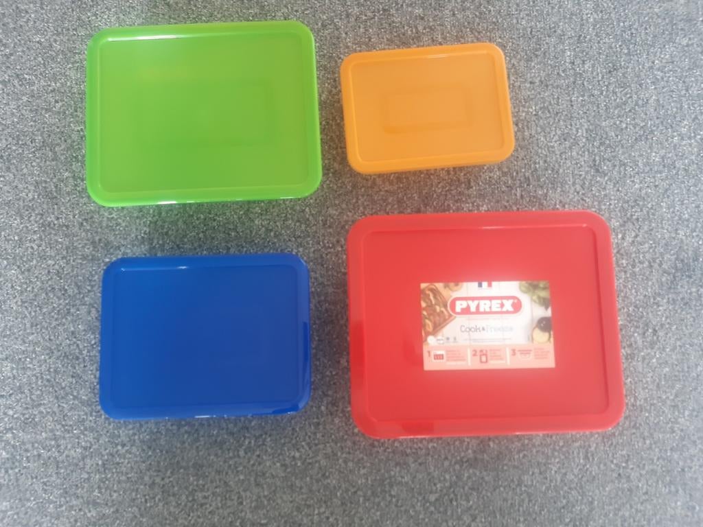 4 glazen Pyrex bewaarschalen voor oven, magnetron, vriezer, Ophalen, Nieuw, Schaal