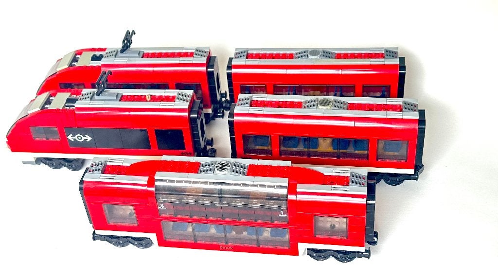 LEGO Passenger Train 7938 met unieke panoramawagon en extras, City, MOC (eigen creatie), Lego, Ophalen of Verzenden