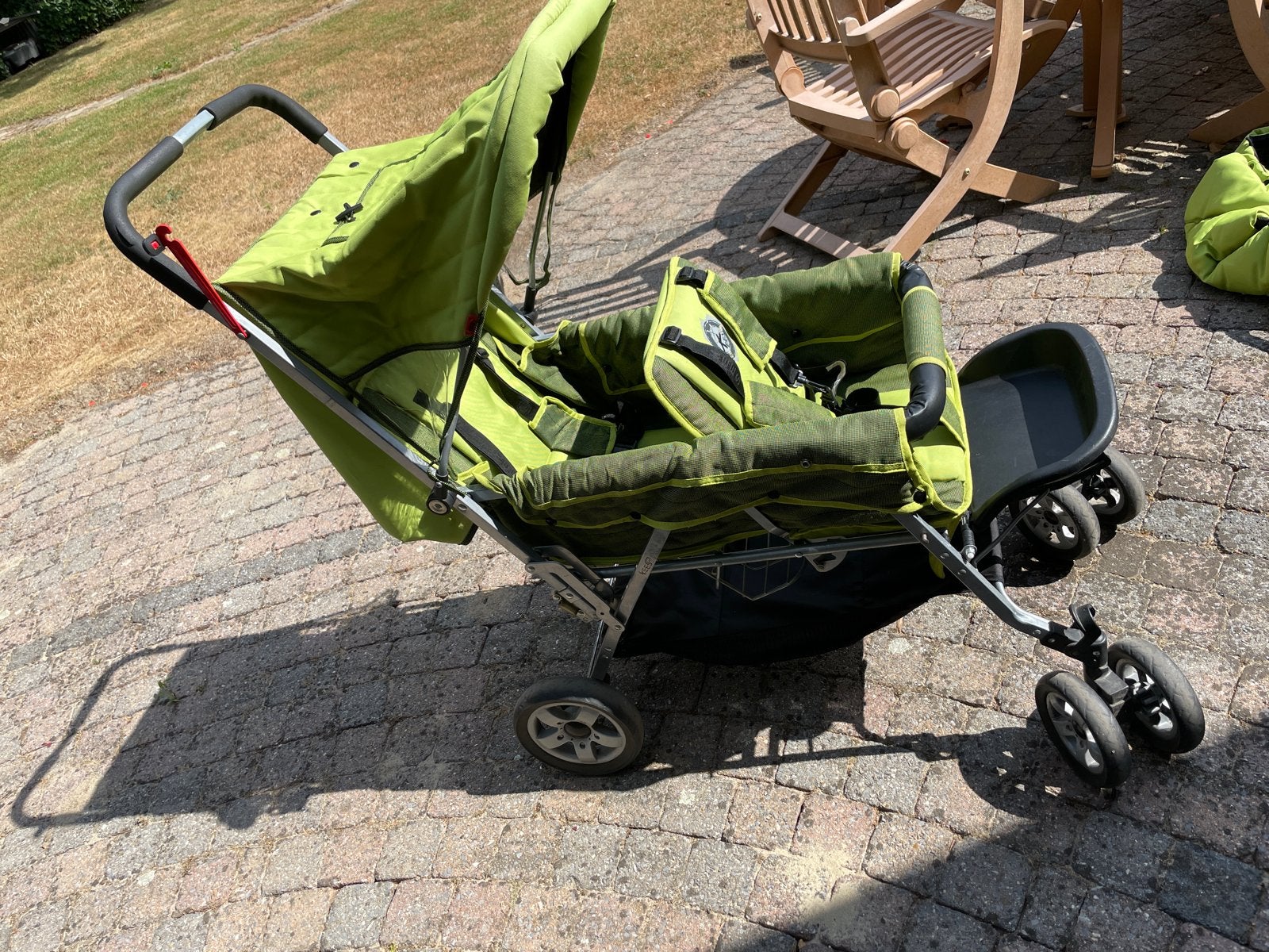 Groene dubbele kinderwagen met reiswieg - Gebruikt, Gebruikt, Duowagen, Ophalen, Kinderwagen