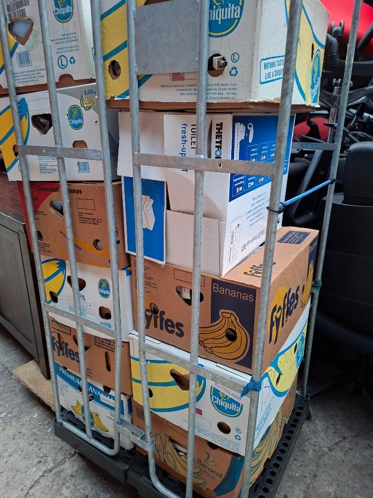 rommelmarktspul bananendozen met diversen circa 200stuks, Gebruikt, ., Ophalen of Verzenden, Jafo