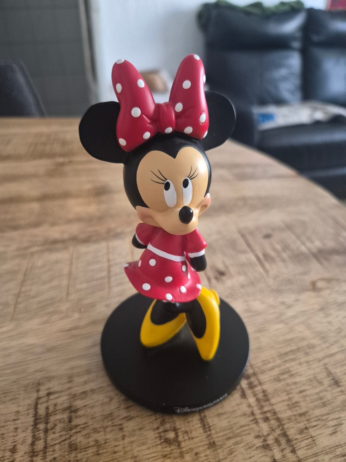 Disneyland Parijs Beeld - Minnie Mouse in Stippenjurk (Park, Ophalen of Verzenden, Mickey Mouse, Zo goed als nieuw, Beeldje of Figuurtje