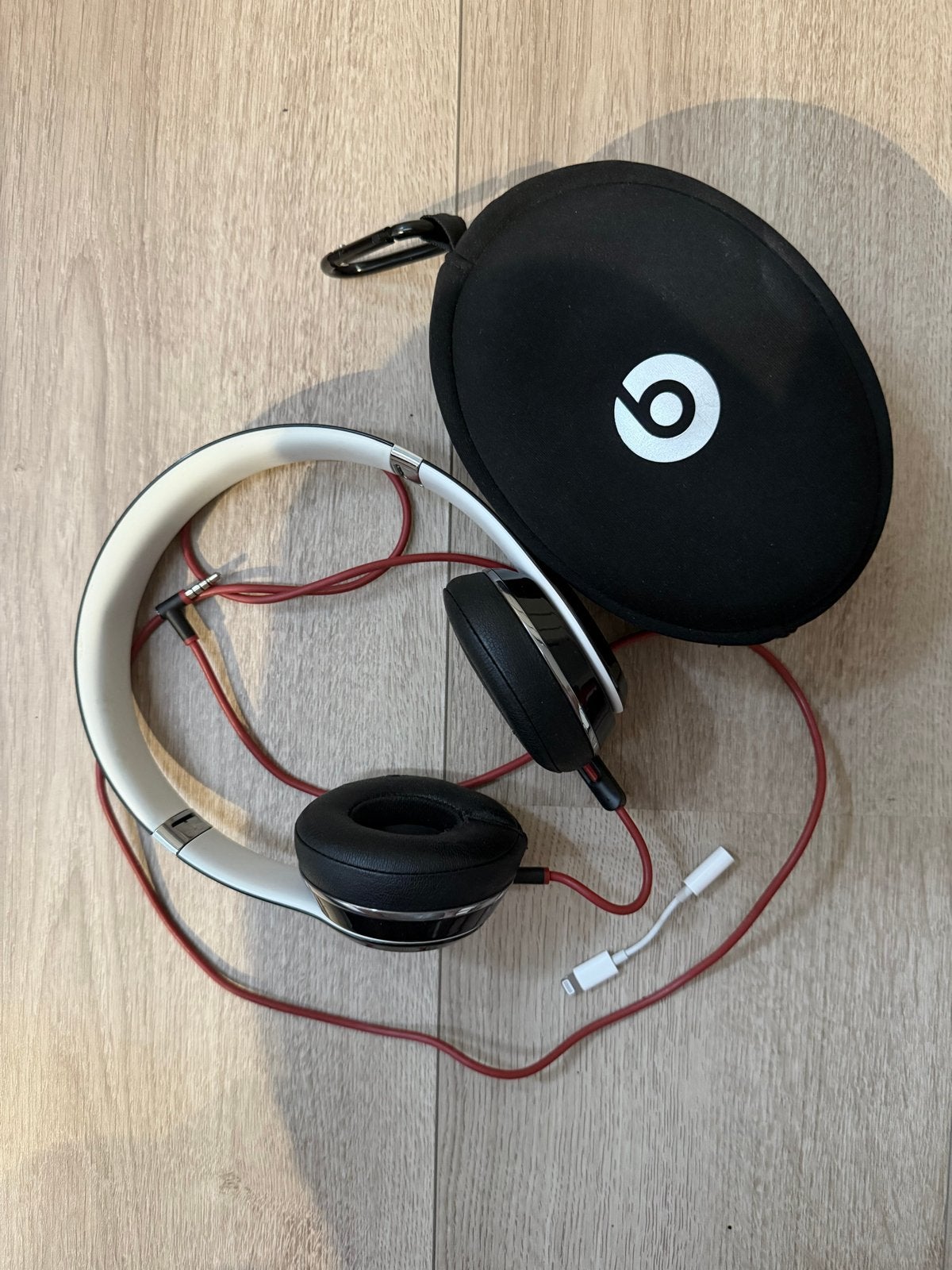 Beats by Dr. Dre Solo Koptelefoon met Hoesje, Gebruikt, Beats, On-ear, Ophalen of Verzenden